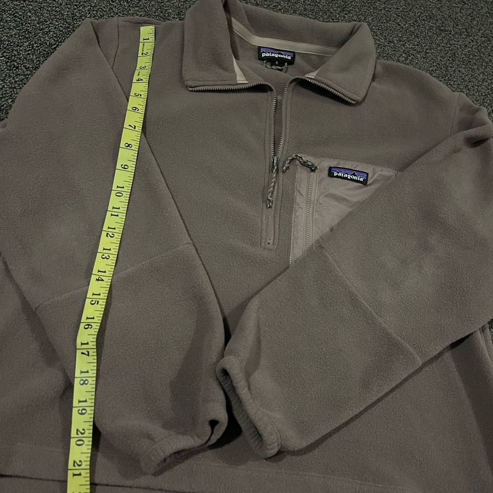 Patagonia half zip pullover - Picture 7 of 9